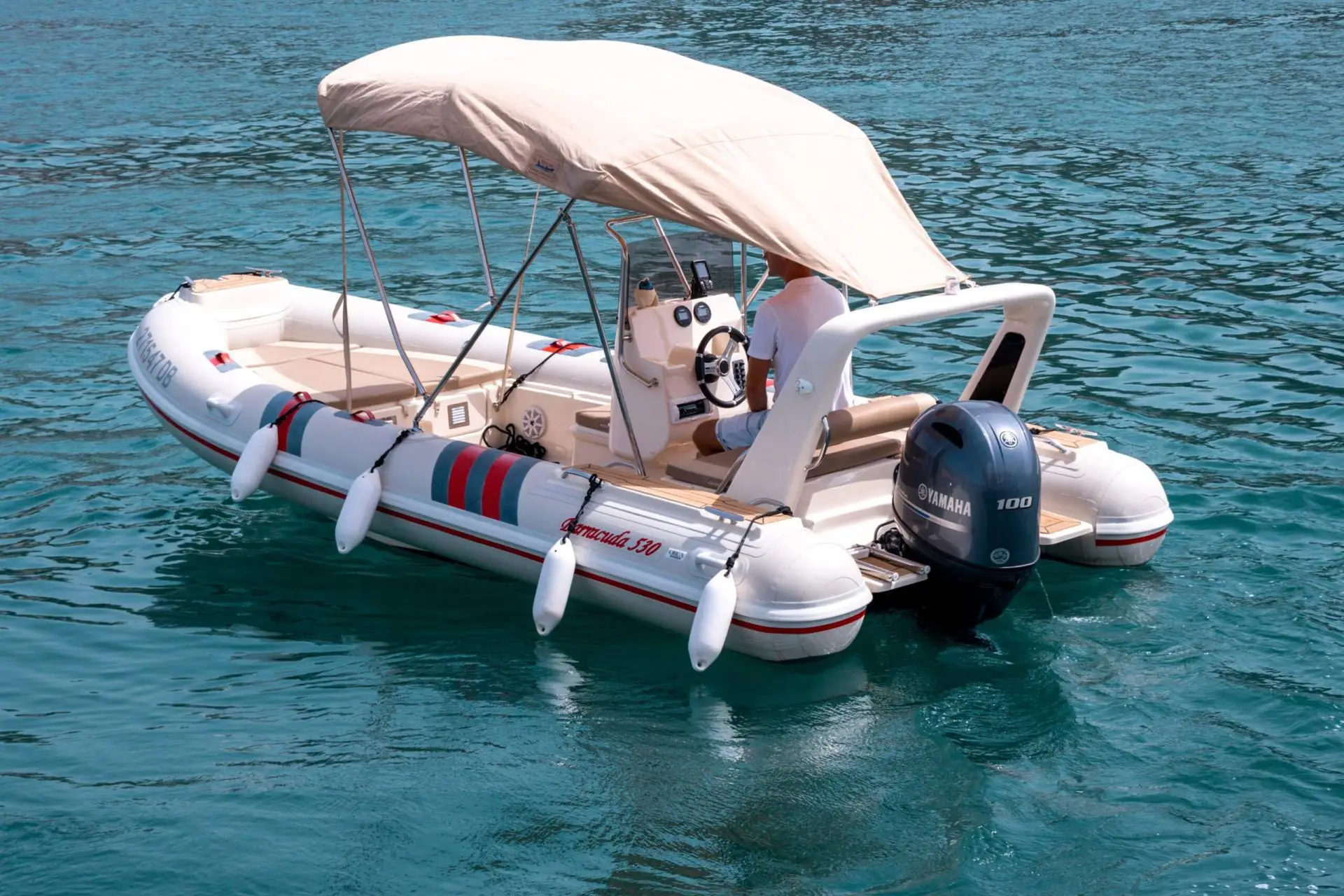 barracuda-boat